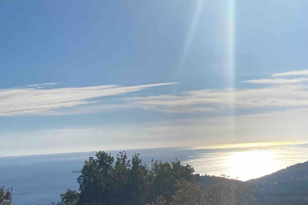 Vakantiehuis Casa Vista Mare - Superb Garden And Parking Included *