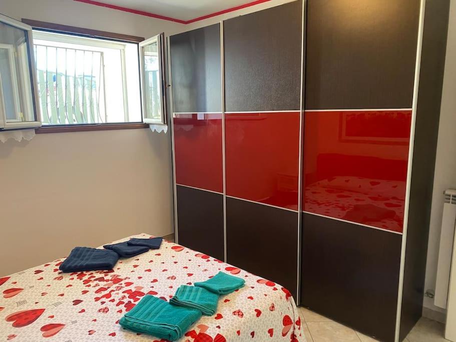 Casa Vista Mare - Superb Garden And Parking Included Vakantiehuis *