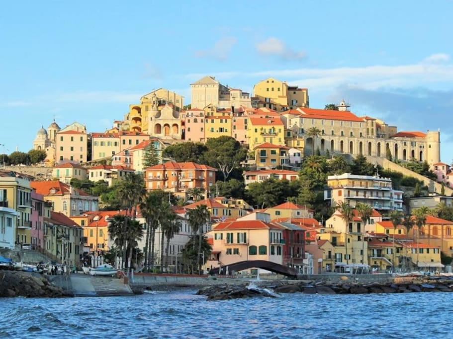 Casa Vista Mare - Superb Garden And Parking Included Imperia