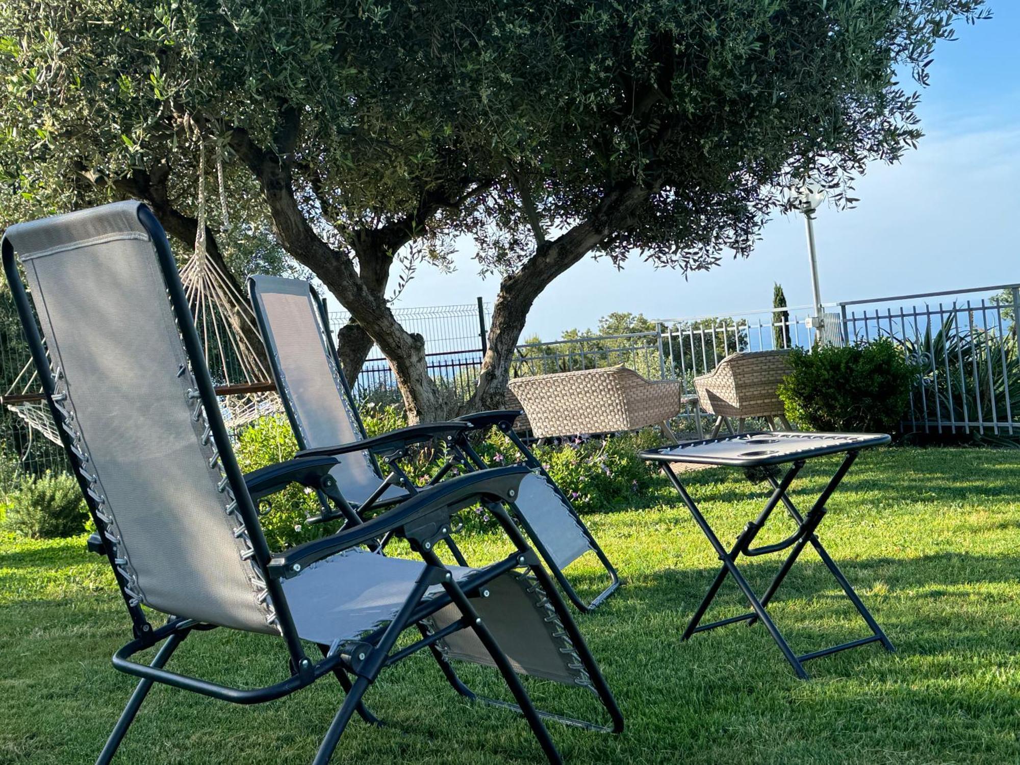 Casa Vista Mare - Superb Garden And Parking Included Casa vacanze *